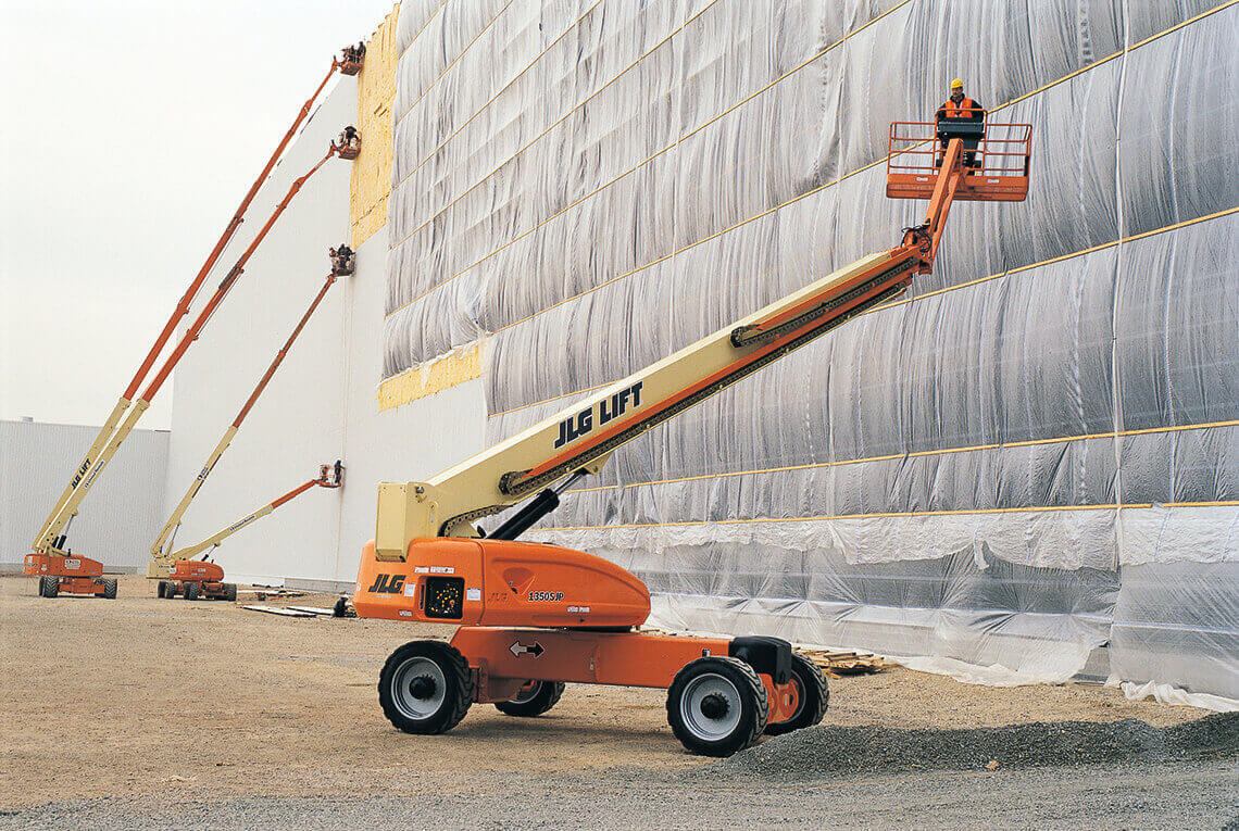 Телескопический подъемник. Телескопического подъемника JLG 1350sjp. JLG 600s дизельный. Подъемник самоходный телескопический JLG 1200sjp. Телескопический подъемник Manitou 220 TJ+.